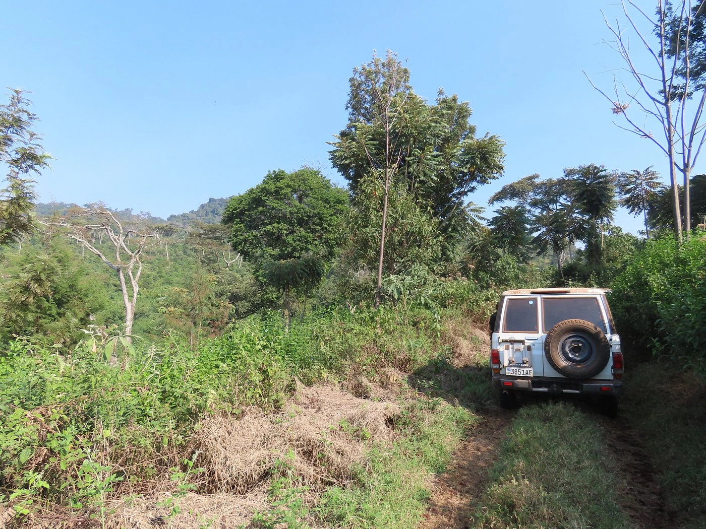nturo-safaris-tour-vehicle-kahuzi-biega